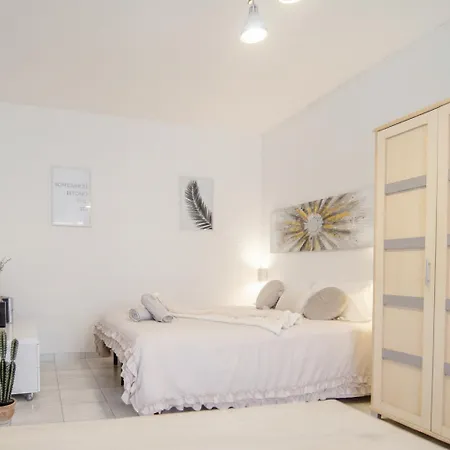 Appartamento Confort, Chic & Spacieux De Les Pins &