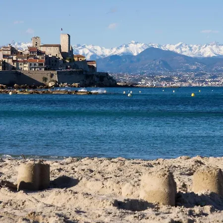 Confort, Chic & Spacieux De Les Pins & شقة